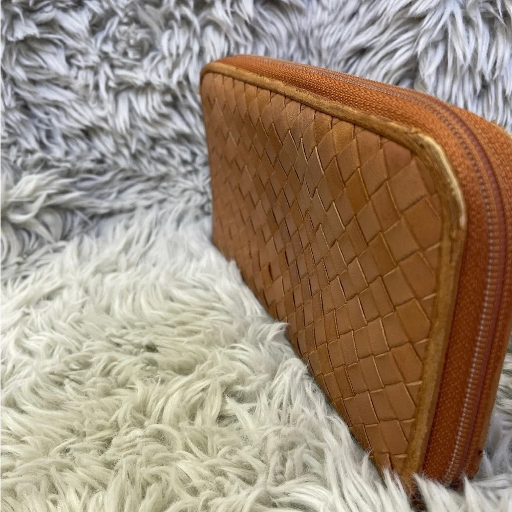 Bottega Veneta Intrecciato Zip Around Wallet Tan - Picture 4 of 7